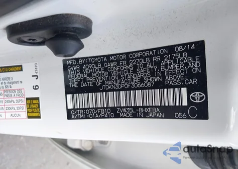 2015 Toyota Prius Plug-In z USA, uszkodzony, nr VIN JTDKN3DP0F3066087